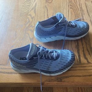 Hoke One One, Clifton 5, size 9